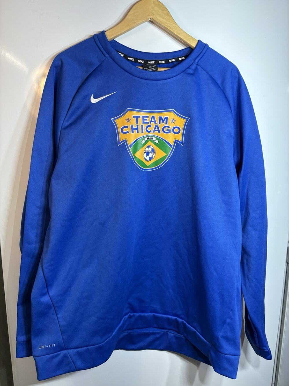 Nike Therma Fit Sweater Team Chicago Size Men’s Size XXL NWT Blue